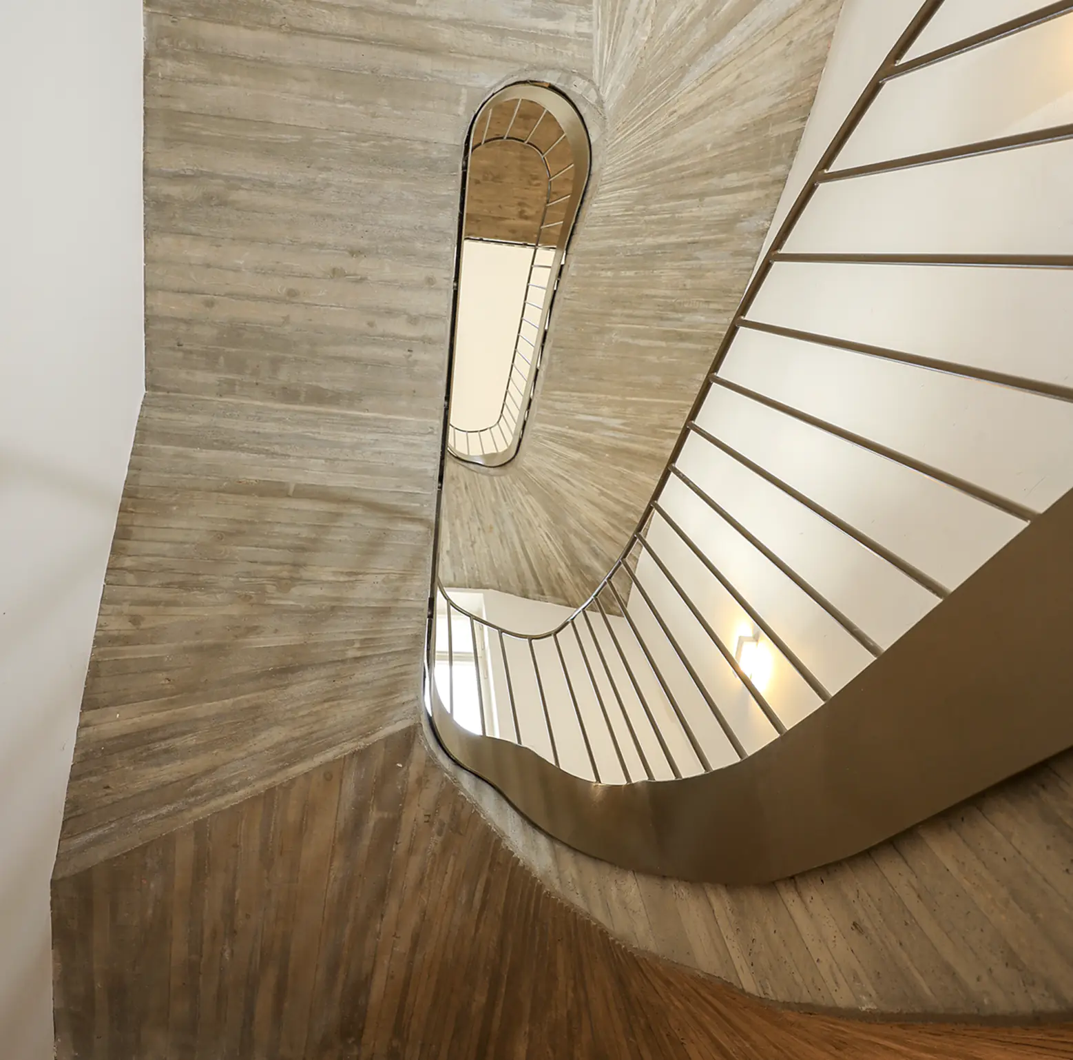 Sichtbetontreppe nach der Oberflächenbearbeitung